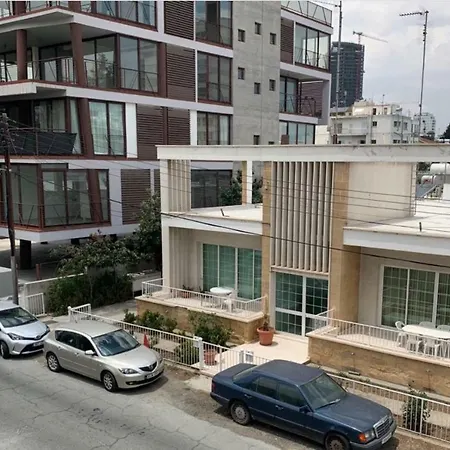 Best Location & Beautiful Apt Appartement