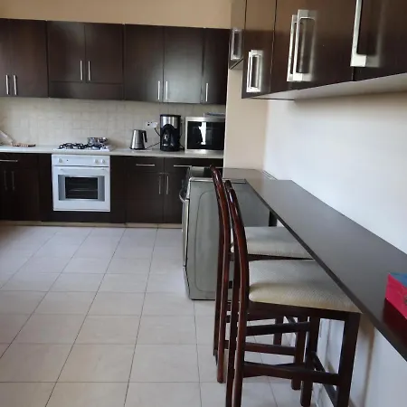 Best Location & Beautiful Apt